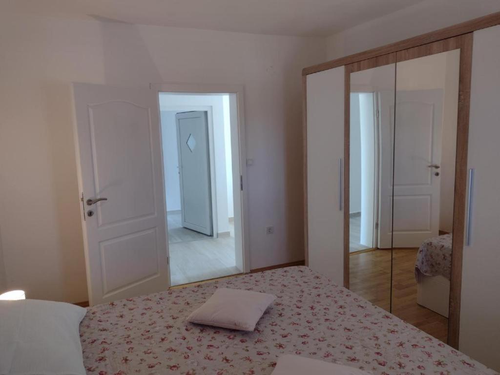 Gordana Apartmani Ljubač Extérieur photo